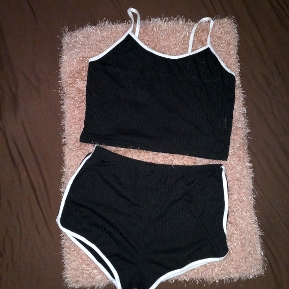 NWT 2 PIECE LOUNGEWEAR - Picture 1 of 2